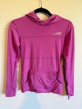 Altra Women's Magenta Hooded Long Sleeve Pullover
